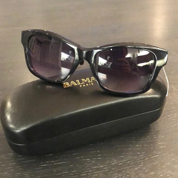 Balmain 52mm Square Sunglasses IN  Black - Picture 2 of 9